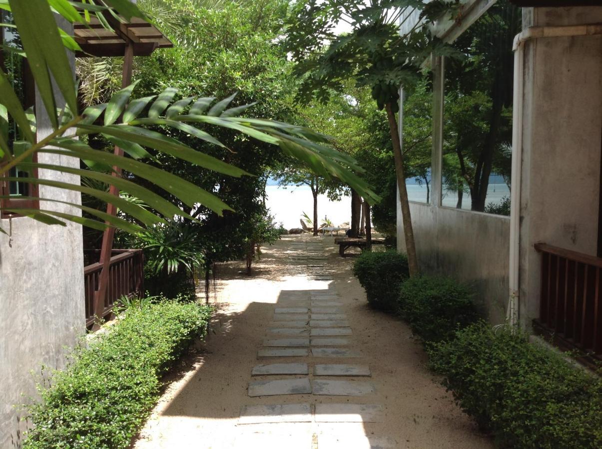 Waikiki Beach Garden Resort Ban Nua Екстериор снимка