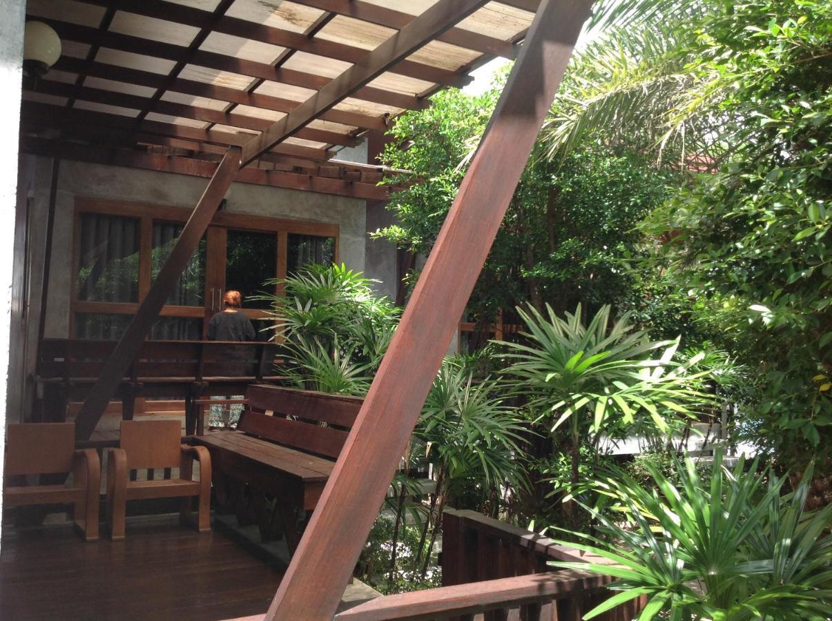 Waikiki Beach Garden Resort Ban Nua Екстериор снимка